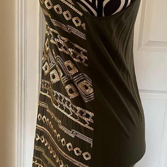 Great🎉 condition ROMEO AND JULIET COUTURE Olive&Gold Patterned Sleeveless Dress - Picture 4 of 5